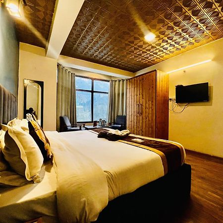 Hotel Green Link -#Near Volvo Bus Stand #Mountain View #River View #Open Terrace Manāli Exteriér fotografie